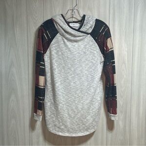 Coco & Main Lightweight Hooded Sweater Size Small
